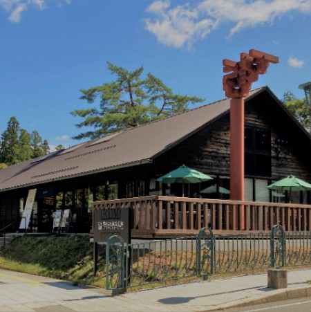 宿坊寺院・高野山デジタルミュージアム・新中の橋会館Forest Blue・高野山BASE