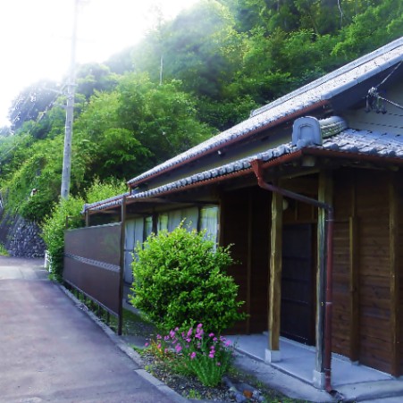 古民家一棟貸しの宿「熊のや」