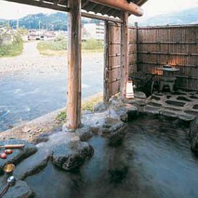 わらべ唄の宿湯の原