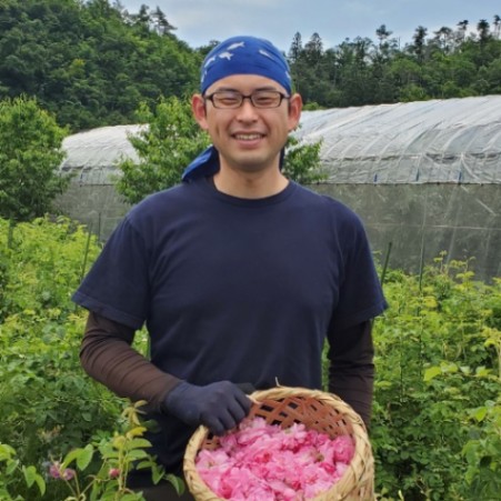 山形薔薇蒸留所