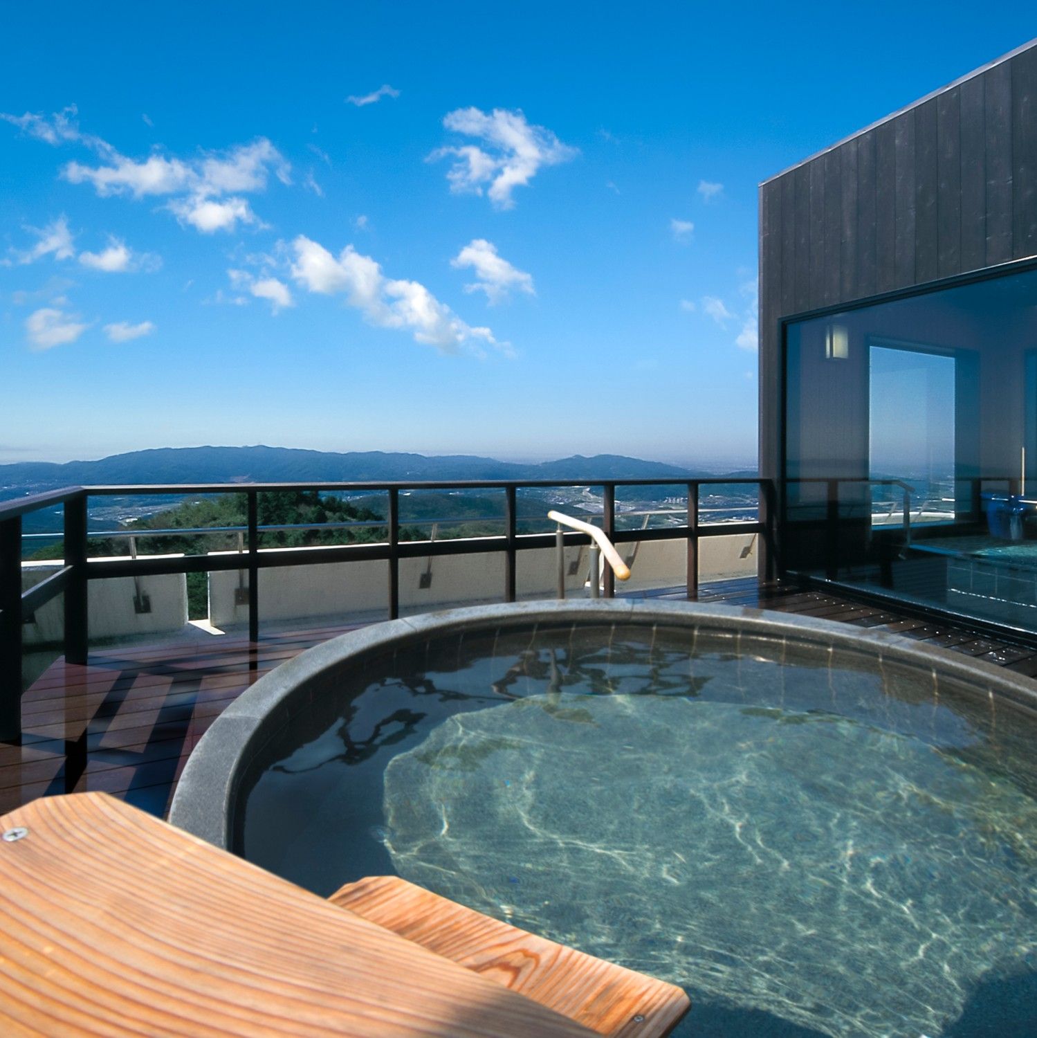 銀河伝説煌めく天空の宿　天の丸