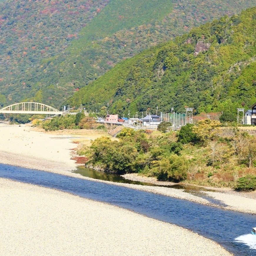 入鹿温泉ホテル瀞流荘