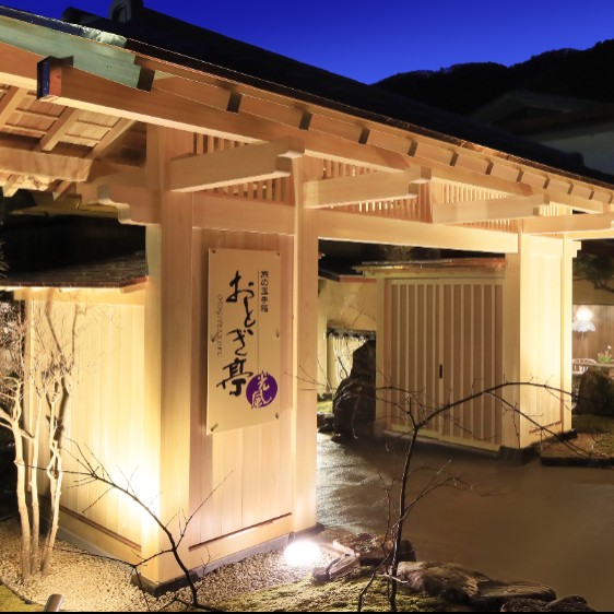 【食事処の接客】☆彡 昼神温泉　おとぎ亭光風 ☆彡 でおてつたび！