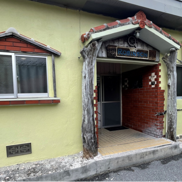 民宿ロビンソン  ☆彡お宿からビーチまで徒歩3分、波の音と静かな星空に癒される座間味島☆ 自然とのふれあいや色々な出会いを楽しみながら「おてつたび」(^^♪