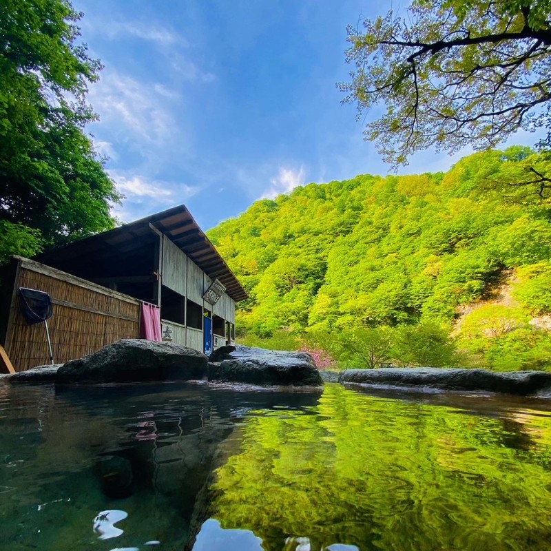 5月は新緑の美しい富山に来られ〜!秘湯の宿『記念日の宿』でおてつだいしませんか?お客様を笑顔でもてなしてくださる方大募集