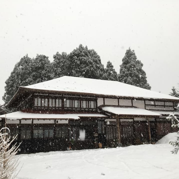 年末年始、男鹿半島の👹伝統行事ナマハゲや地元のお祭りを体験しながら民宿のお手伝いをしませんか？