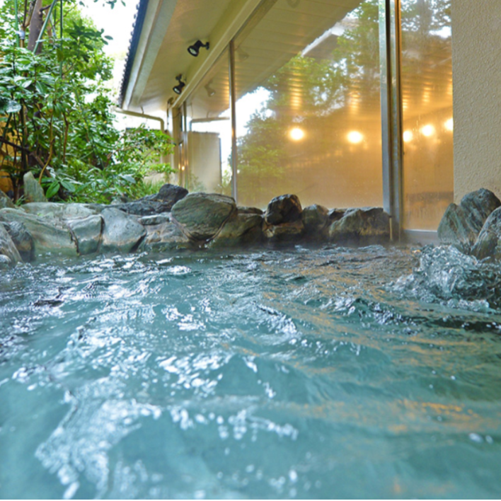 【フロント業務】夕日ヶ浦海水浴場が目の前！温泉と海を贅沢に堪能できる”夕日ヶ浦温泉旅館 海舟”でフロントのおてつたび✨夕方から5時間勤務のため、日中も観光をお楽しみいただけます◎