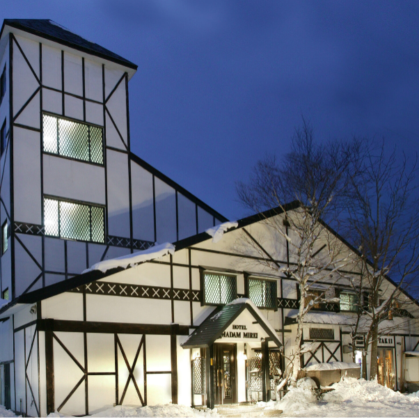 ⛷️斑尾高原の銀世界へ！国際色豊かなスキーリゾートで、熱気あふれる冬のおてつたび❄️【英語対応できる方歓迎】