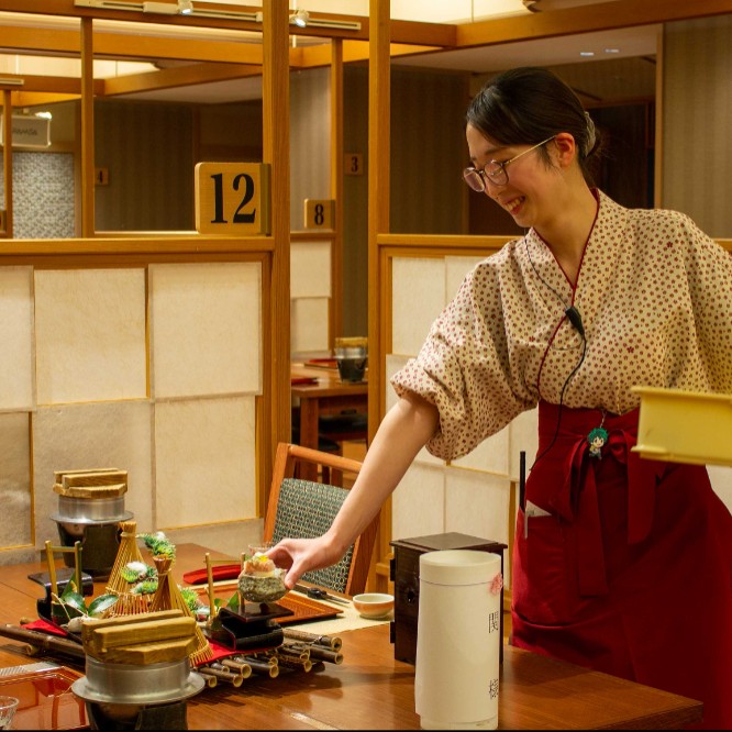【長岡♨温泉旅館】まかない1食付🍚“おもてなし”を学べる館内スタッフ募集！