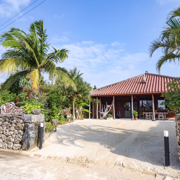 2009年開業 竹富島のお宿で、お客様対応と清掃業務のお手伝い。昔ながらの街並みを残す竹富島で、暮らすように働くおてつたびです【車の運転ができる方限定】