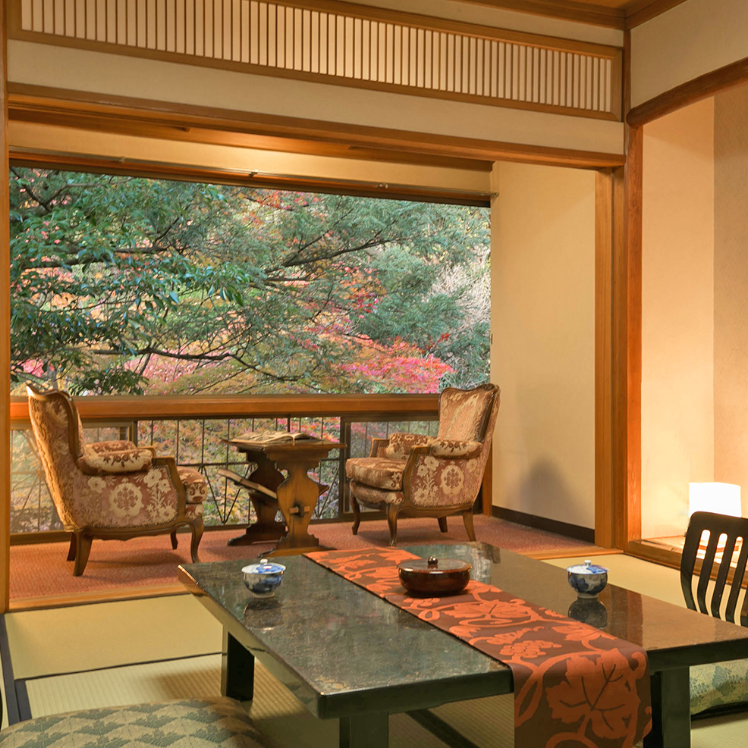 【信州・下諏訪温泉】300年続く老舗湯宿でのおもてなし体験「仲居さん」のお手伝い📚文豪ゆかりの名園で心温まる和のひととき（公共交通機関でお越しの方）