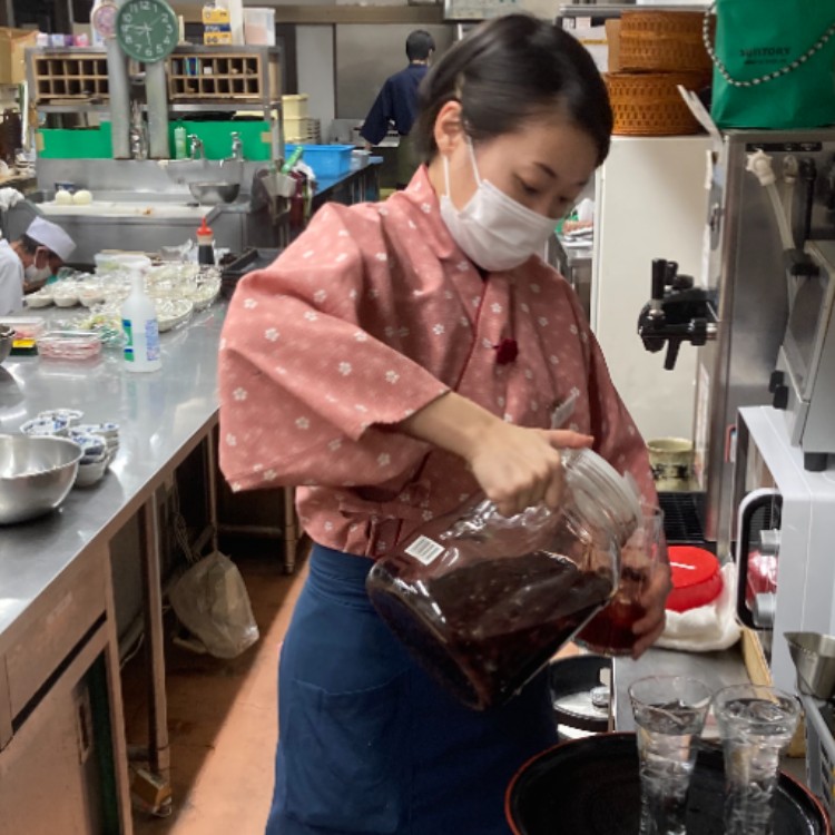 １３日以上～日程調整可◎旅館での仲居業務｜昼夕2食まかない付き！満天の星空と大自然に囲まれた温泉リゾートでお手伝い