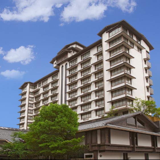 【仲居経験者大歓迎】永年5つ星の宿に認定されている老舗高級旅館で和食配膳及び部屋への案内スタッフのおてつたび♪