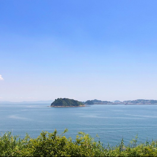 潮風が流れる島の宿で。 ― 日間賀島・すず屋海游亭のおてつたび ―