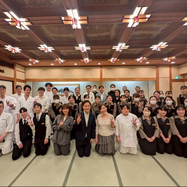 創業200年の時を超えて。熱海の老舗旅館で“本物の和”に触れるおてつたび！フロント（ベルと車移動）をお願いいたします♪【継続歓迎♪】