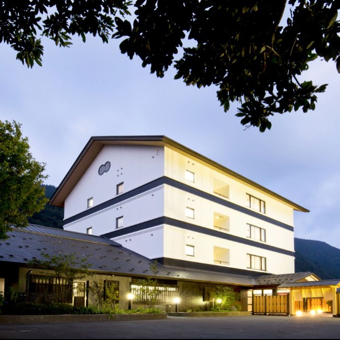 最上川が一望できる全室リバービューホテルで、自然に囲まれてお仕事しませんか？｜旅館業務全般