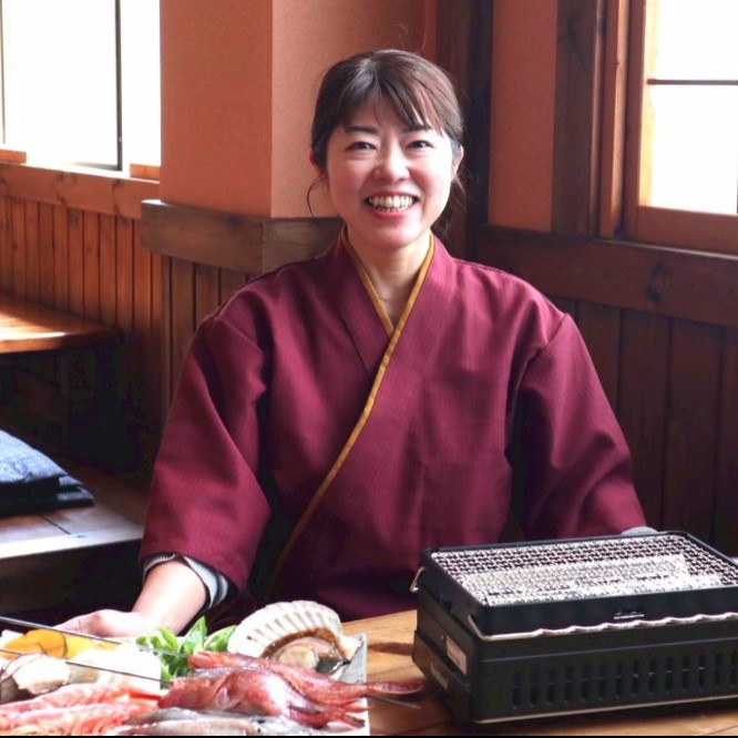 【新緑の栂池】標高1,900mの絶景と山菜料理を楽しむ🌿アットホームな宿でおてつだい✨