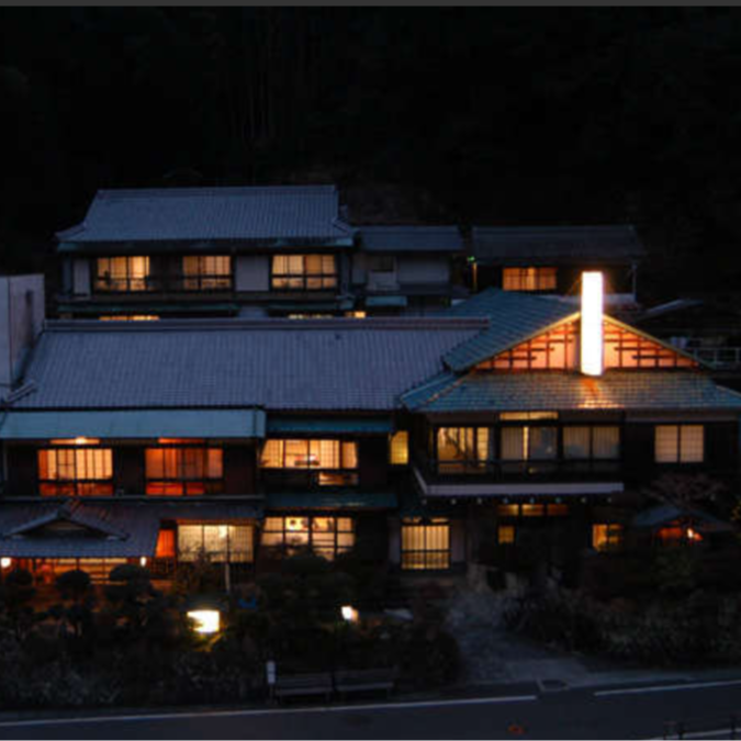「世界遺産の温泉地・湯の峰で過ごすおてつたび」 熊野古道の麓、歴史ある「旅館あづまや」で静かな時間に寄り添う仕事