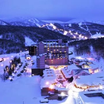 世界的リゾート・北海道『クラブメッド キロロ』で働く。ホテル内ショップのおてつたび。朝、昼はスキーや温泉を楽しめます🎿