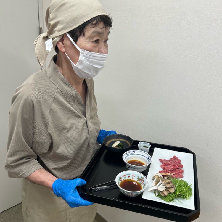 【夕方~旅館の裏方サポート】業務はガッツリと!夕方から夜の勤務!休⽇は有馬温泉を堪能。11/5~11/25の募集