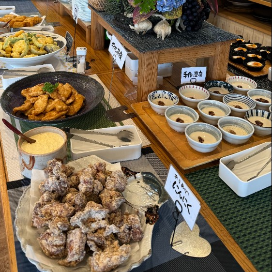 多様な交流・おもしろい出会いを求める人におすすめ!海沿いの民宿・ビュッフェレストランでSNS広報のお手伝い