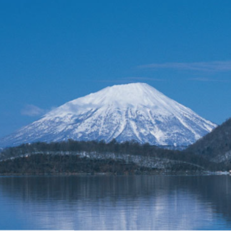 湖と花火と、やさしい時間。洞爺湖で暮らすように働く ― 羊蹄山を望む宿「ホテルグランドトーヤ」で四季を感じるおてつたび ― 🎆