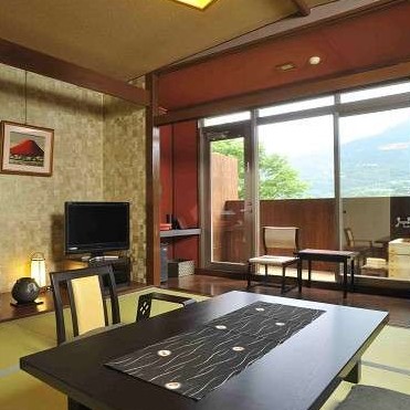 箱根の源泉掛け流し宿「櫻休庵」で接客から調理補助まで！おもてなしの心で、お客様をしっかりとお迎えする旅館のおてつたび