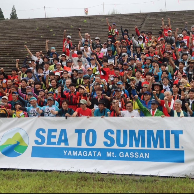 山形県西川町”おたすけ隊”になって、町民のお困りごとを解決したり、9月のたくさんのイベントのスタッフとしても活動など多彩な業務の24日間