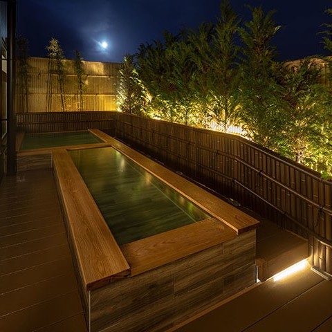 【日常英会話できる方】古い町並みが残る飛騨高山で、国内外のお客様をおもてなし！英語を活かしたフロント＆清掃のおてつたび募集【1ヵ月～滞在できる方】