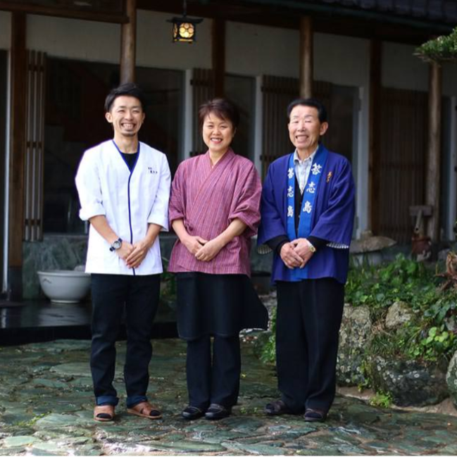 「ただいま」と帰りたくなる宿へ。 年末年始の答志島・美さきで過ごすおてつたび　　海に囲まれた離島の、こじんまりとしたいい宿。 年の終わりと始まりを、島の暮らしの中で迎えませんか。