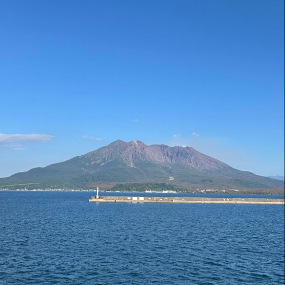 桜島の火山と海に囲まれて、椿の魅力を感じる2泊3日を過ごしてみませんか？