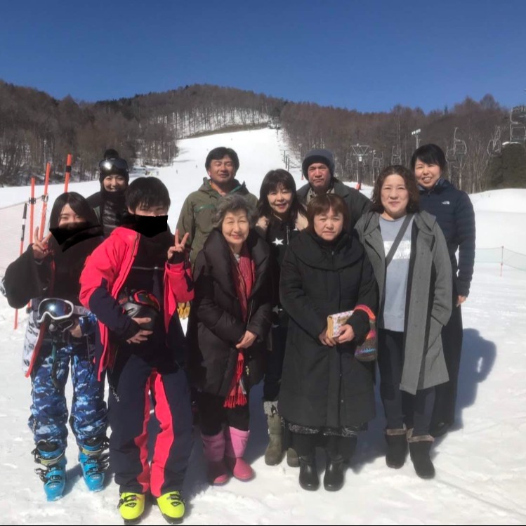 標高1.200ｍ！！　スキー場まで徒歩1分の宿で、おてつたびしてみませんか？