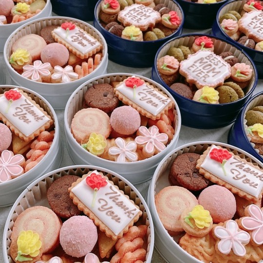 愛情を込めてつくったお菓子やケーキ🍪ひとつひとつ丁寧に、こころを込めて梱包するお仕事です。軽井沢のペンション『ジャックと豆の木』のおてつたび🌸