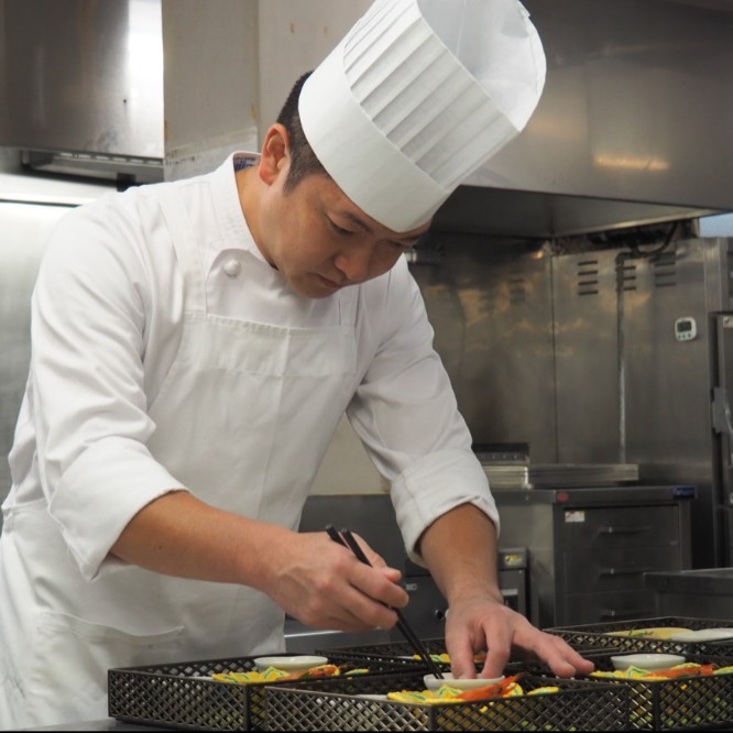 【旬を届ける和食料理人】信州最古の湯とされる別所温泉。湯けむりのまちで働きながらお客様を笑顔にするおてつたび。