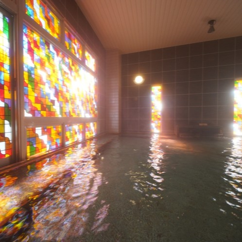 『日本の夕陽百選』の海が目の前！天草の海を見渡す温泉宿で暮らしながら働くおてつたび。