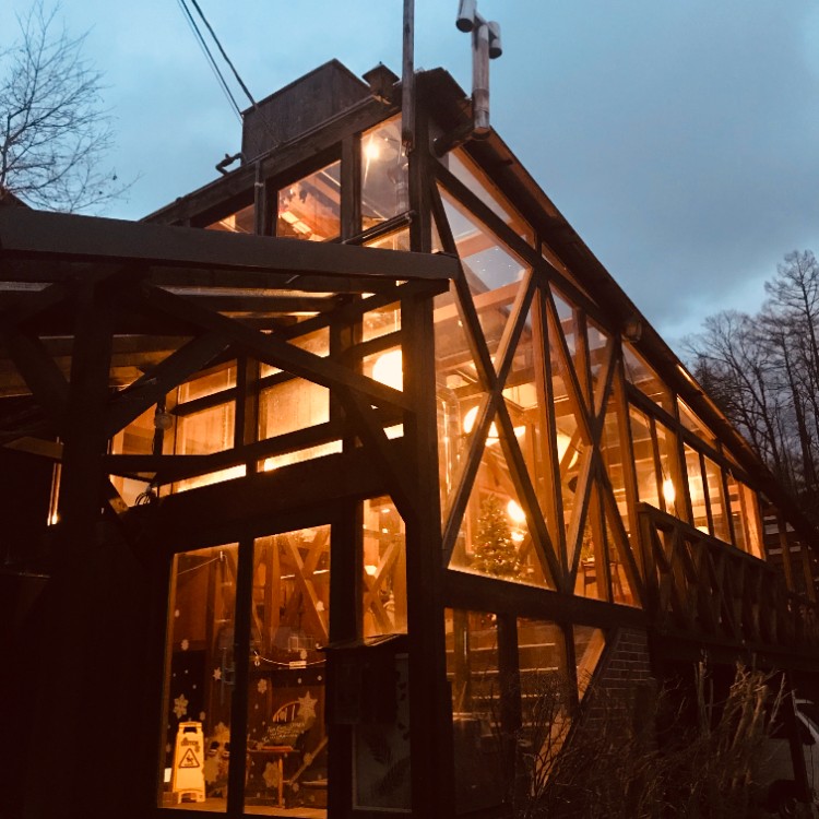 【5日間のおてつたび】長野県白馬村で休業中のロッジの清掃、片付けのお手伝い♪話題の白馬のグリーンシーズンを満喫しながらお手伝いしてみませんか？